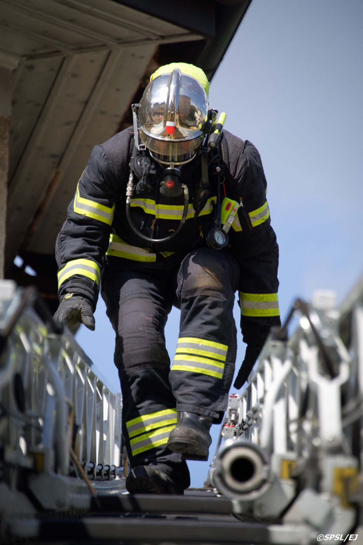 Incendie garage Montelly