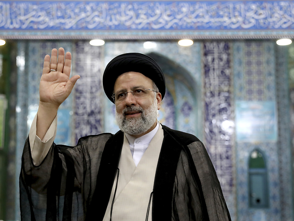 Iran: Raïssi remporte la présidentielle avec plus de 62% des voix | LFM la  radio