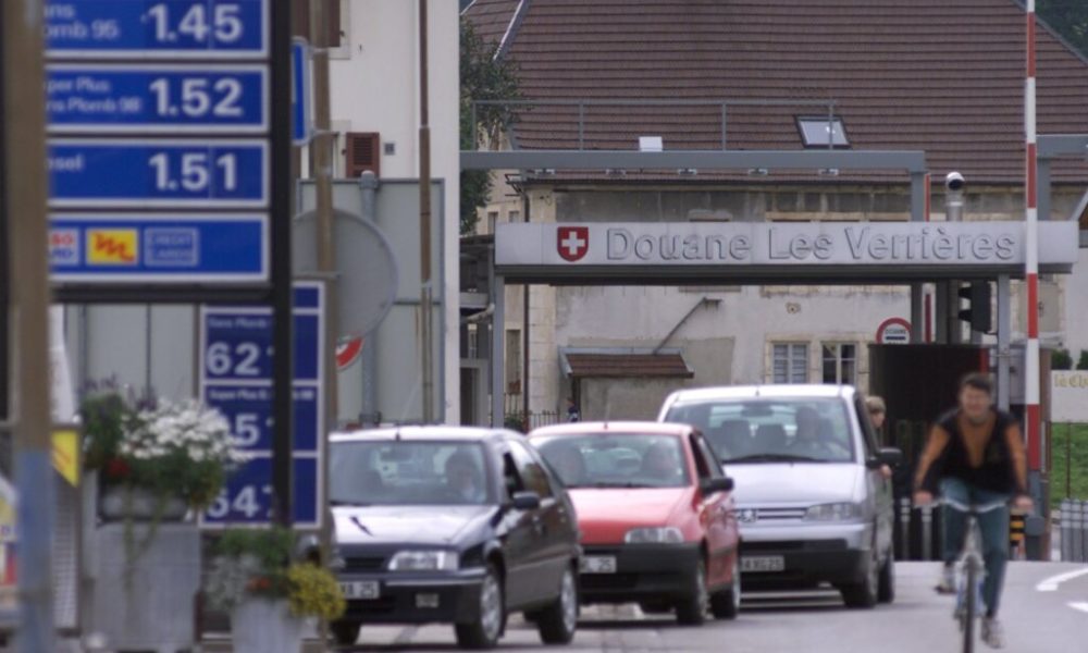 Entrée en France mesure durcie pour les Suisses non vaccinés LFM la