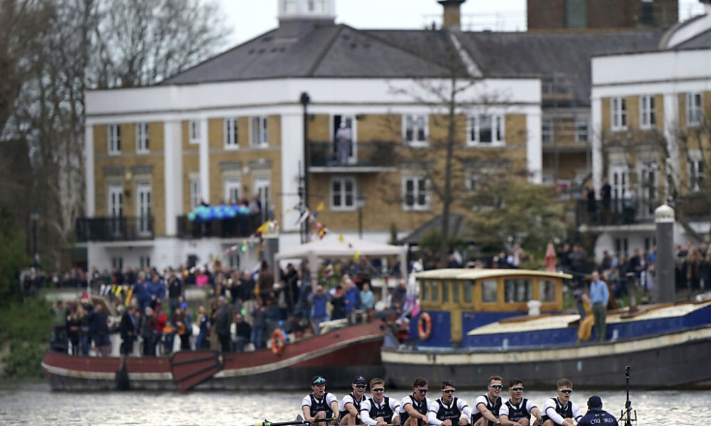 Oxford vinner sin tradisjonelle Thames-duell mot Cambridge