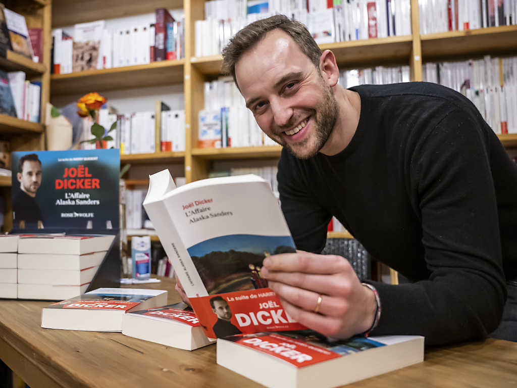 Marché du livre: Joël Dicker est le romancier le mieux vendu en France. Et  en Suisse?