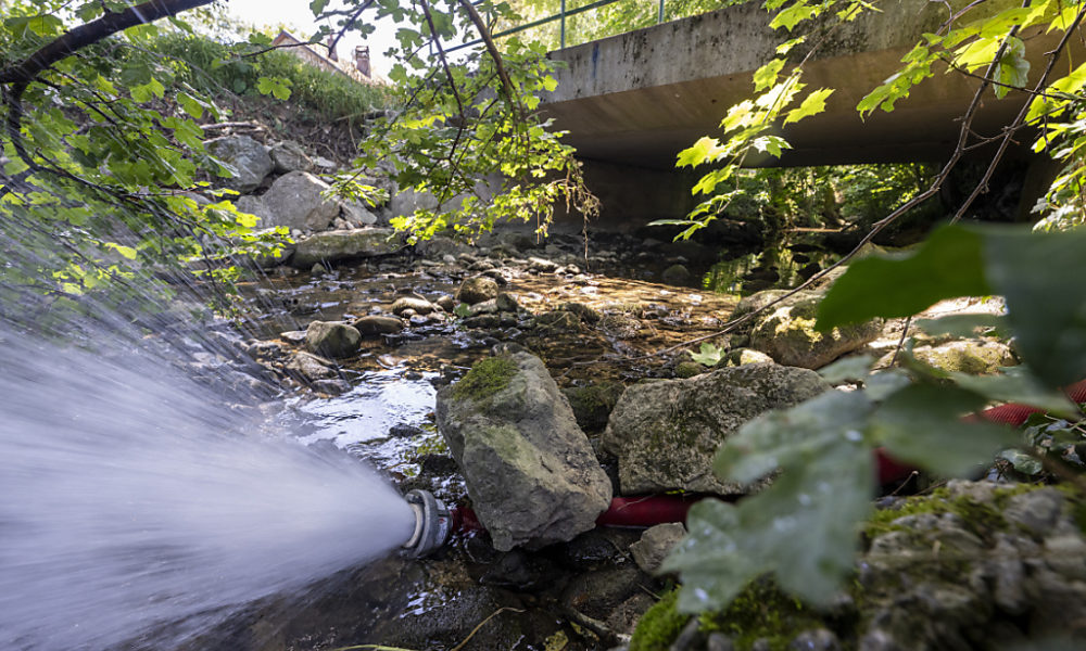 Le canton de Genève injecte de l’eau potable dans la Drize Le canton de Genève injecte de l’eau potable dans la Drize
