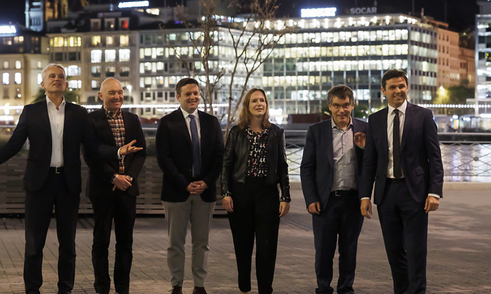Les six candidats socialistes entament leur tournée suisse Les six candidats socialistes entament leur tournée suisse