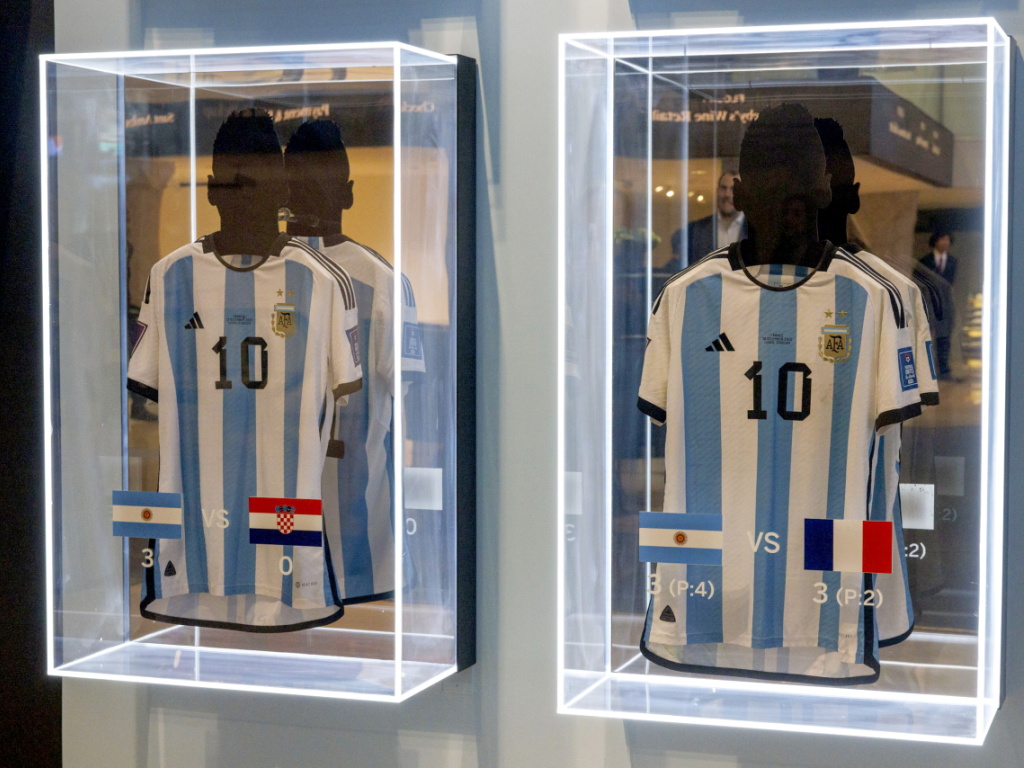 6,7 millions de francs pour les maillots de Messi au Mondial