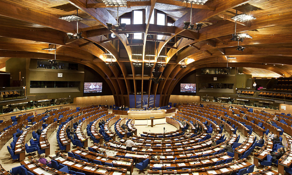 Les parlementaires du Conseil de l'Europe ont commencé à voter Les parlementaires du Conseil de l'Europe ont commencé à voter