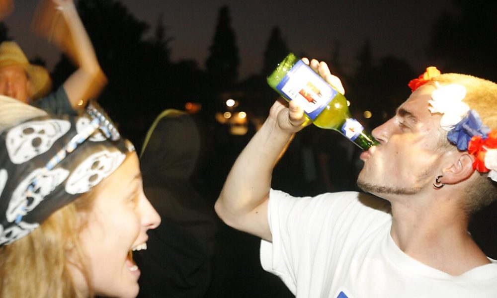 Encore trop de ventes illégales d’alcool à des jeunes Encore trop de ventes illégales d’alcool à des jeunes