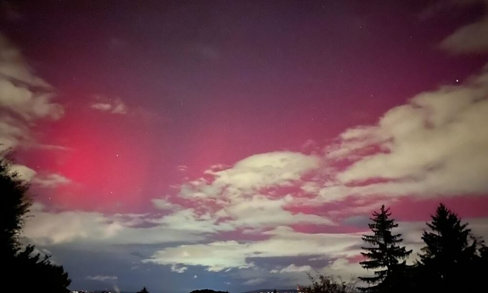 Aurores boréales aperçues dans le ciel suisse Aurores boréales aperçues dans le ciel suisse