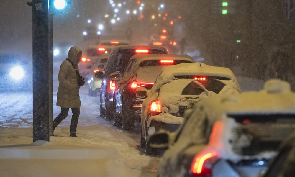 Les premières neiges provoquent des perturbations en Suisse Les premières neiges provoquent des perturbations en Suisse