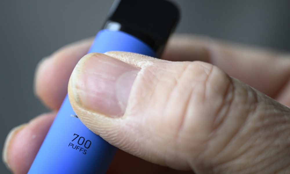 elfbar nachfüll pod läuft aus Panneau – pour la protection de la jeunesse : tabac (avec la limite d'âge  de 18 ans)