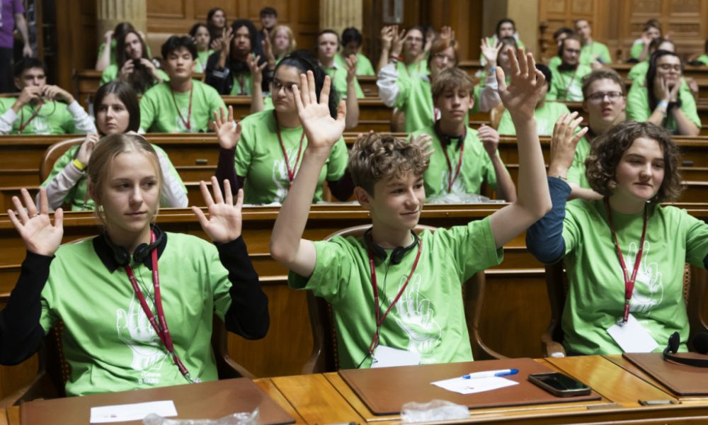 Les jeunes revendiquent 11 mesures pour changer la politique suisse
