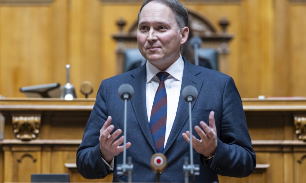 Le conseiller national Simon Michel attaqué pour délit d'honneur