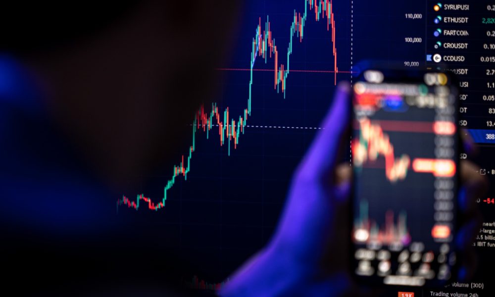 Le bitcoin poursuit sa chute sous les 90'000 dollars