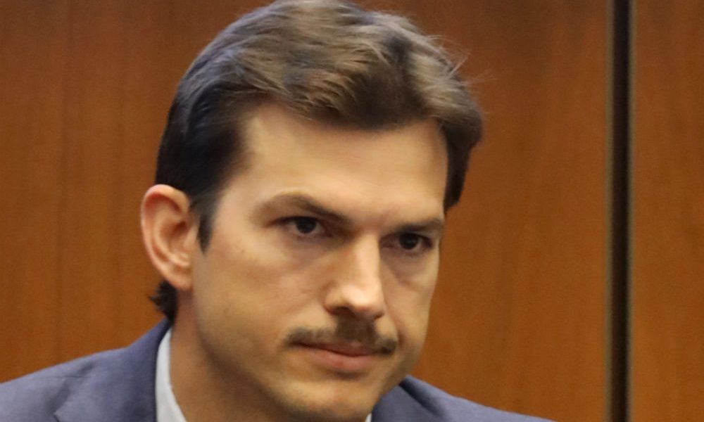 Ashton Kutcher raconte avoir été licencié par Gucci à cause de son poids