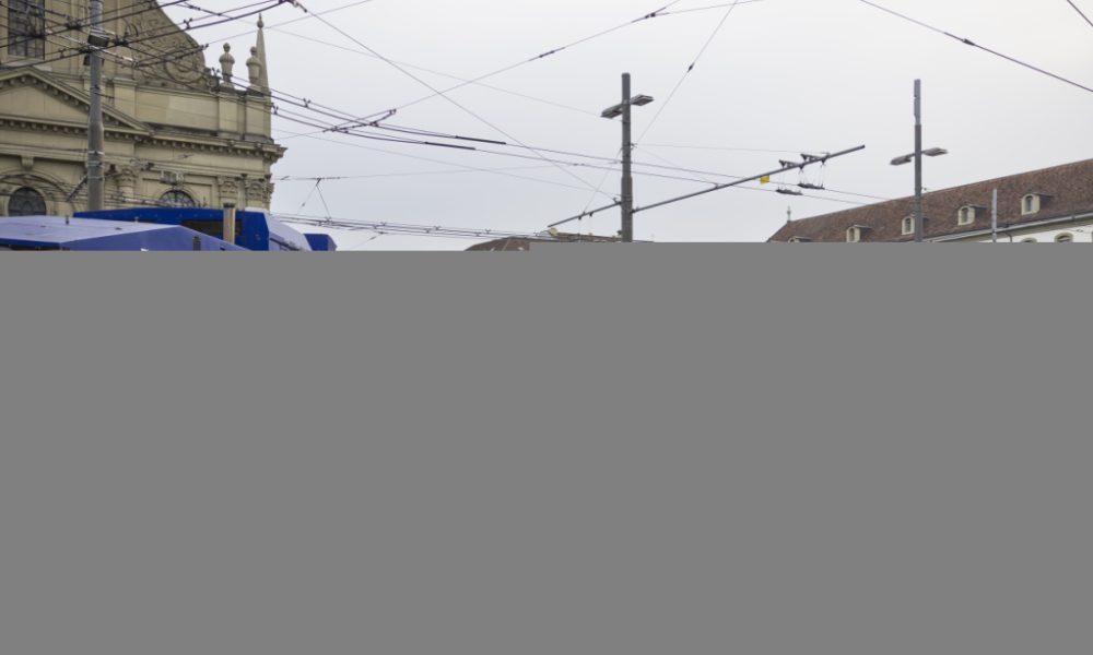 Déploiement policier à Berne lors d'une manifestation anti-WEF